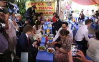 Công chúa Thụy Điển thưởng thức bún bò Nam Bộ tại quán ăn bình dân