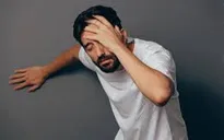 Thường xuyên chóng mặt: nguyên nhân do đâu?