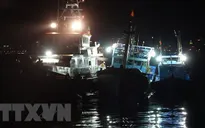 Xuyên đêm cứu 16 ngư dân gặp nạn trên biển