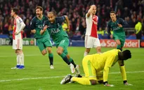 Moura lập hat-trick, Tottenham ngược dòng vào chung kết Champions League