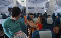 Hành khách nhí sẽ được tặng quà trên các chuyến bay nội địa của Vietnam Airlines