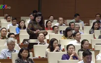 Nhiều đại biểu băn khoăn quy định bỏ ký hợp đồng với viên chức mới tuyển dụng