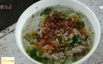 Thưởng thức bữa sáng đặc biệt tại làng bún riêu cua trăm năm tuổi
