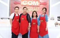 Hoa hậu Tường Linh trổ tài nấu món "Cơm gà Phú Yên" khiến ai ăn cũng phải xuýt xoa