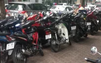 Xử phạt nhiều bãi trông giữ xe quận Hoàn Kiếm do thu phí sai quy định