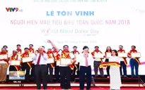 Gia đình hiến máu tình nguyện