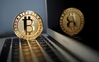 Giá Bitcoin vượt mốc 9.000 USD