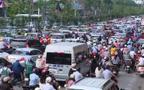 Ùn tắc giao thông tại Hà Nội ngày càng trầm trọng