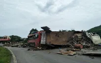Vụ tai nạn nghiêm trọng ở Hòa Bình: Xe khách vẫn còn hạn kiểm định