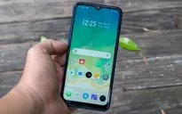 Realme C2 lên kệ với giá chỉ từ 2,79 triệu đồng: Thiết kế "giọt nước", camera kép, pin 4.000 mAh
