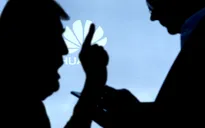 Huawei "thấm đòn" lệnh trừng phạt của Mỹ