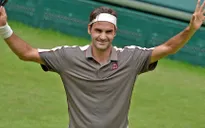 Roger Federer và A. Zverev vào tứ kết giải Halle mở rộng