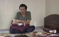 Về nhà đi con - Tập 49: Ông Sơn (NSƯT Trung Anh) như người mất hồn, giam mình cả ngày trong phòng