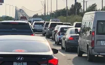 Kẹt xe gần 10km trên cao tốc TP.HCM - Long Thành - Dầu Giây