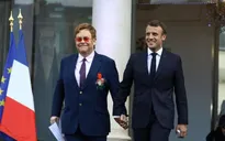 Tổng thống Pháp cùng ca sĩ Elton John kêu gọi cộng đồng quốc tế đẩy lùi HIV/AIDS