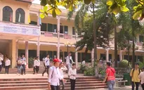 Bộ GD-ĐT kiểm tra công tác thi THPT tại Hòa Bình trong ngày thi đầu tiên