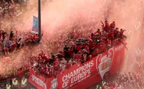 ẢNH: Biển người tại Liverpool chào đón nhà tân vô địch Champions League