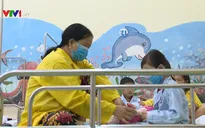 Trẻ sống chung với người hút thuốc nguy cơ cao mắc bệnh về đường hô hấp
