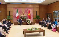 Chủ tịch Quốc hội hội kiến Thủ tướng Italy