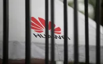 Sau Google, Facebook cũng “nghỉ chơi” với Huawei
