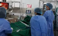 Lọc máu liên tục cấp cứu người đàn ông viêm tụy cấp
