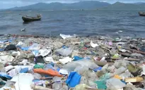 Du lịch biển ngăn chặn rác thải nhựa