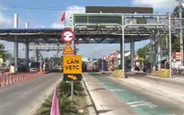 Vì sao thu phí không dừng chậm tiến độ?