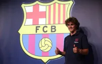 Antoine Griezmann rạng rỡ trong ngày tới Barcelona