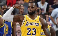 Lebron James vẫn chưa thể đổi số áo mới