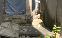Khu phố ngập úng vì cống thoát nước bị lấn chiếm