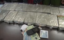 Bắt quả tang nữ giáo viên nghỉ hưu mua bán vận chuyển 15 bánh heroin