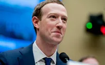 Facebook nhận án phạt như "vé gửi xe", Zuckerberg giàu thêm 1 tỷ USD