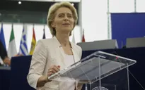 Bà Ursula von der Leyen chính thức được bầu làm Chủ tịch EC