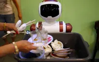 Robot - Nhân viên hỗ trợ dọn vệ sinh đắc lực tại Singapore