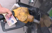 Giá xăng dầu tăng trở lại sau 3 lần giảm liên tiếp