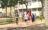 Hàng chục đối tượng buôn bán ma túy là họ hàng