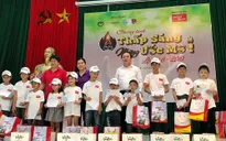 Thái Nguyên: Trao học bổng cho học sinh nghèo trước thềm năm học mới