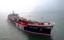 Anh khuyến cáo tàu thuyền tránh đi qua eo biển Hormuz