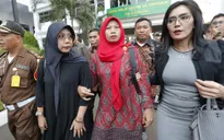 Tranh cãi về luật quản lý nội dung điện thoại ở Indonesia