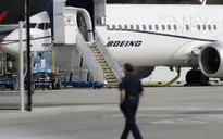 Boeing thừa nhận thiệt hại hơn 5 tỉ USD