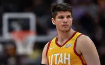 Kyle Korver ký hợp đồng 1 năm với Milwaukee Bucks