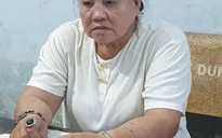 Bắt quả tang cụ bà bán số đề, phát hiện nhiều dụng cụ sử dụng ma túy