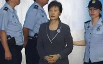 Cựu Tổng thống Hàn Quốc Park Geun-hye bị kết án 5 năm tù