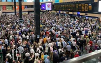 Dịch vụ đường sắt tại London, Anh bị rối loạn do nắng nóng