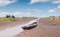 Sông Mekong "trơ đáy", ĐBSCL gồng mình chống hạn mặn