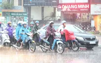 Hà Nội chấm dứt nắng nóng gay gắt, có thể mưa giông về chiều tối