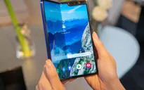 Galaxy Fold sẽ ra mắt ngay sau iPhone 11: Samsung muốn "phá" Apple?