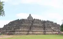 Phát triển du lịch gắn với bảo tồn đền Borobudur