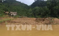 Xuất hiện nhiều vết nứt có nguy cơ sạt lở tại Nghệ An