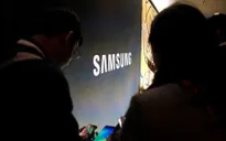 Lợi nhuận của Samsung có thể giảm một nửa vì… Huawei